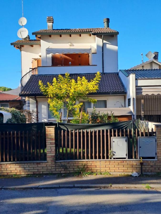 Charming House In Marina Di Ravenna With Fenced Garden Villa Exteriör bild